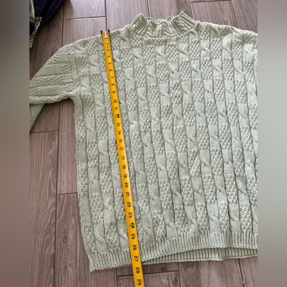 Vintage|Cozy Pastel Sage Green Cable Knit Sweater,fisherman style•••oversized - Picture 8 of 9